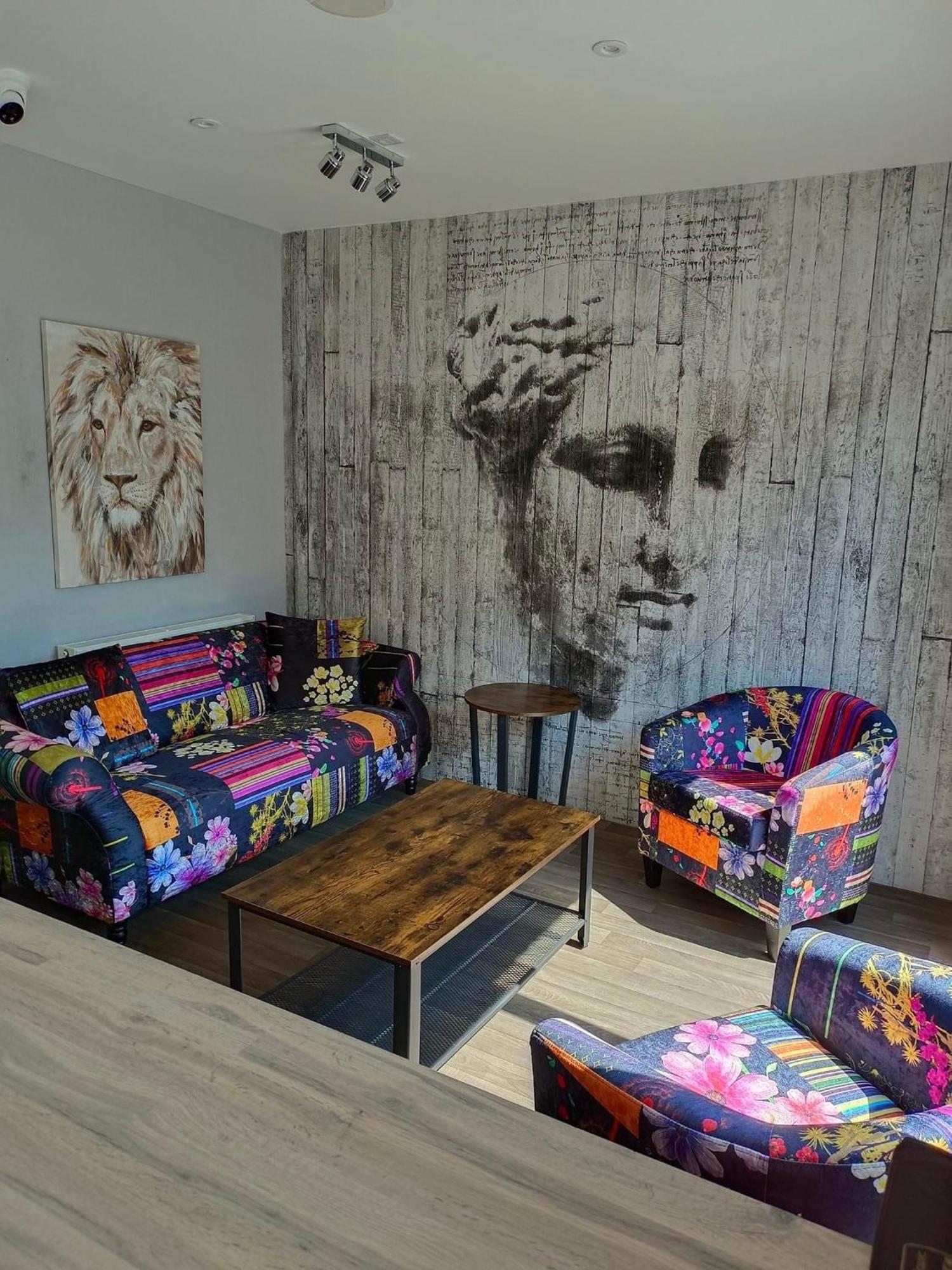 The Brig & Barrel Hotel บัคคี ภายนอก รูปภาพ